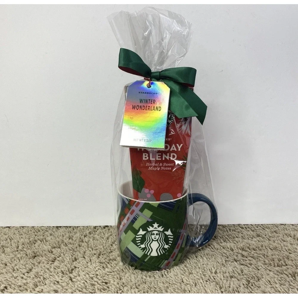 Starbucks Holiday Blend Coffee And Green Starbucks‎ Ceramic Mug 18oz Gift Set